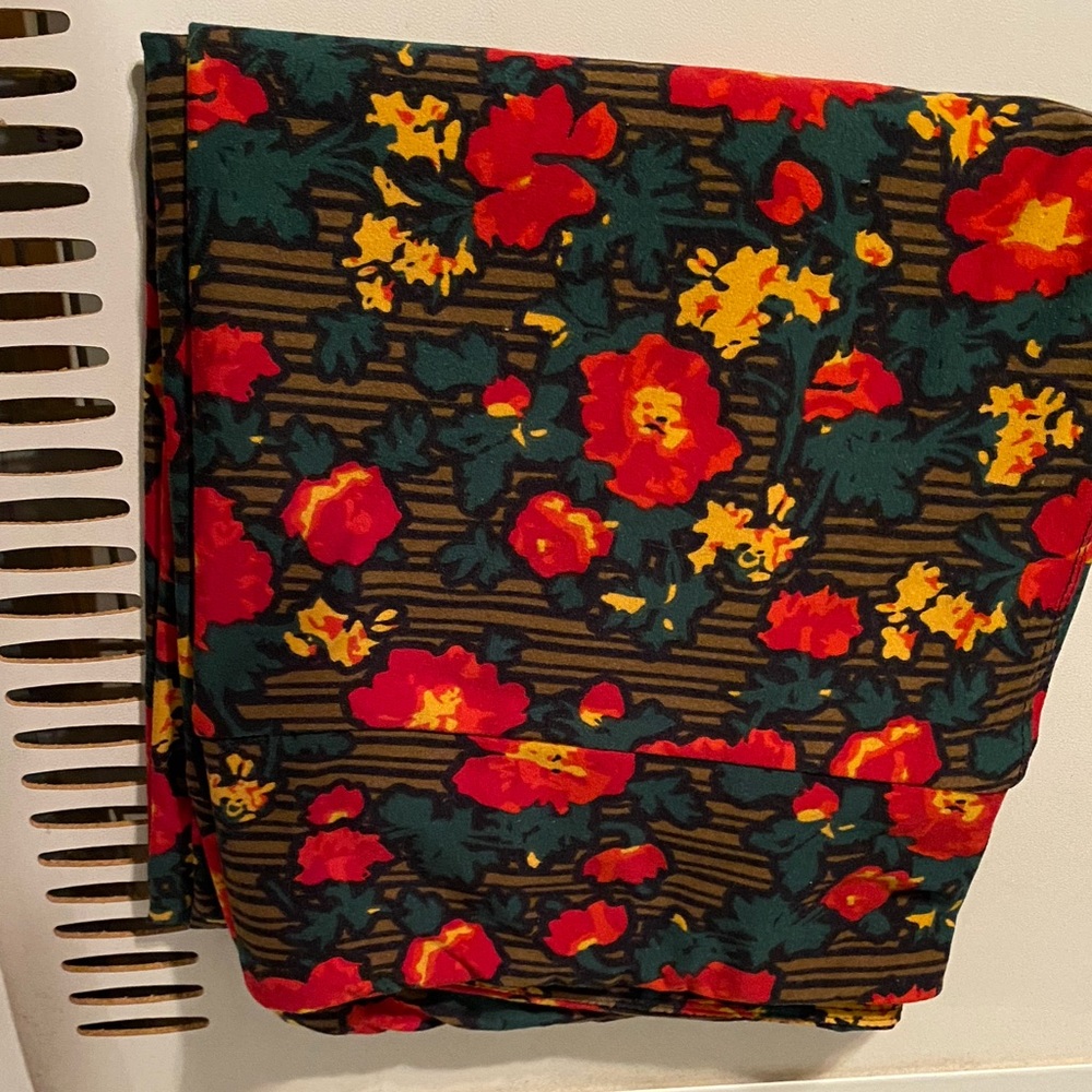 LuLaRoe TC Leggings